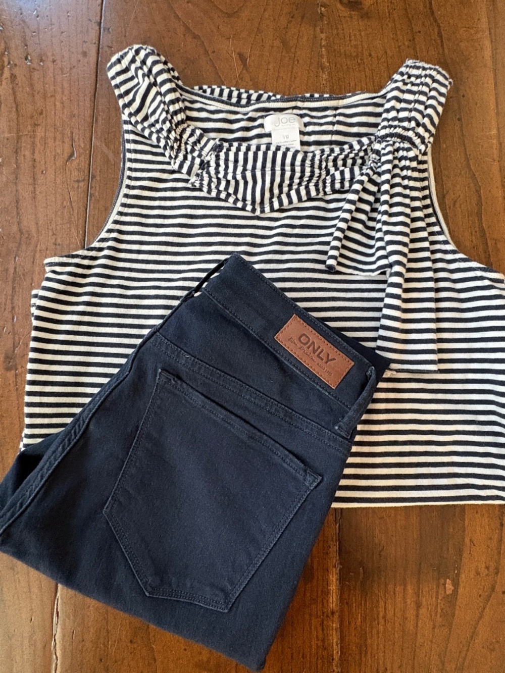 Joe Fresh Striped Bow Neck Tank Top L & Only Jeans Black Denim 26 Outfit Set